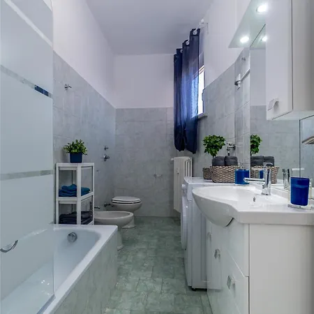 Blue Apartment Cesano Boscone